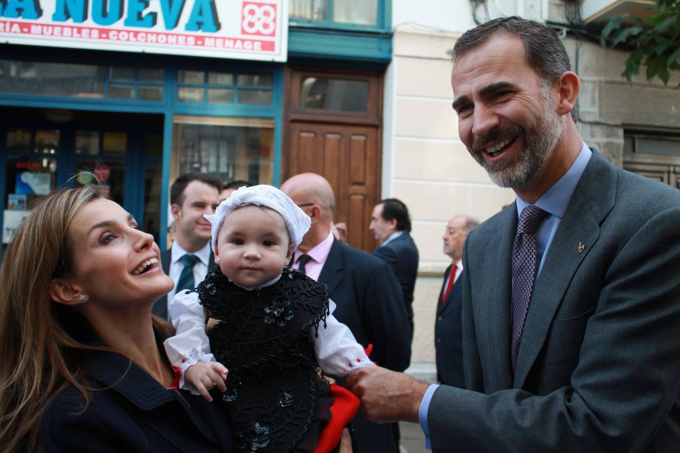 Los Reyes visitan Boal para entregar el Premio al Pueblo Ejemplar 2014