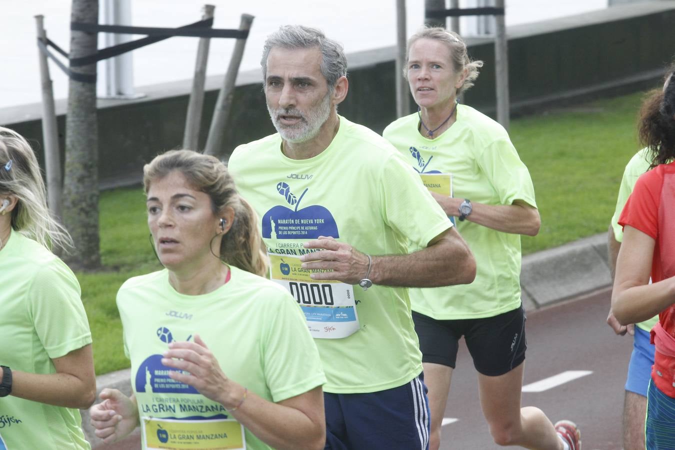 ¡Búscate en la carrera &#039;La Gran Manzana&#039; de Gijón! (2)