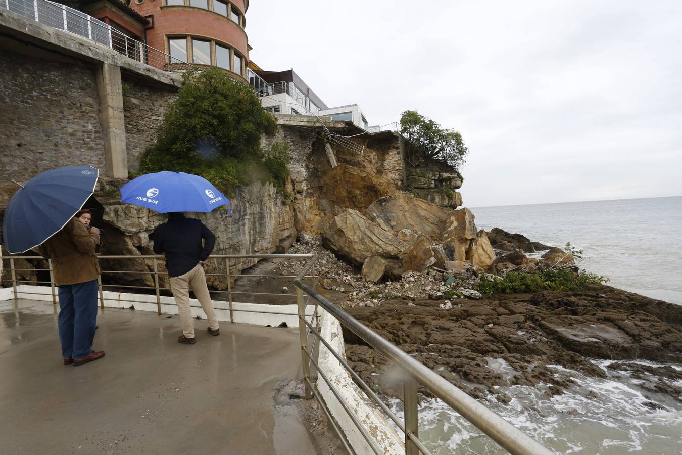 Desprendimiento en el Club de Regatas de Gijón