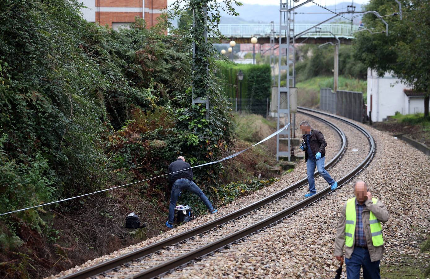 Hallan el cadáver de un niño de dos años en las vías del tren en Oviedo