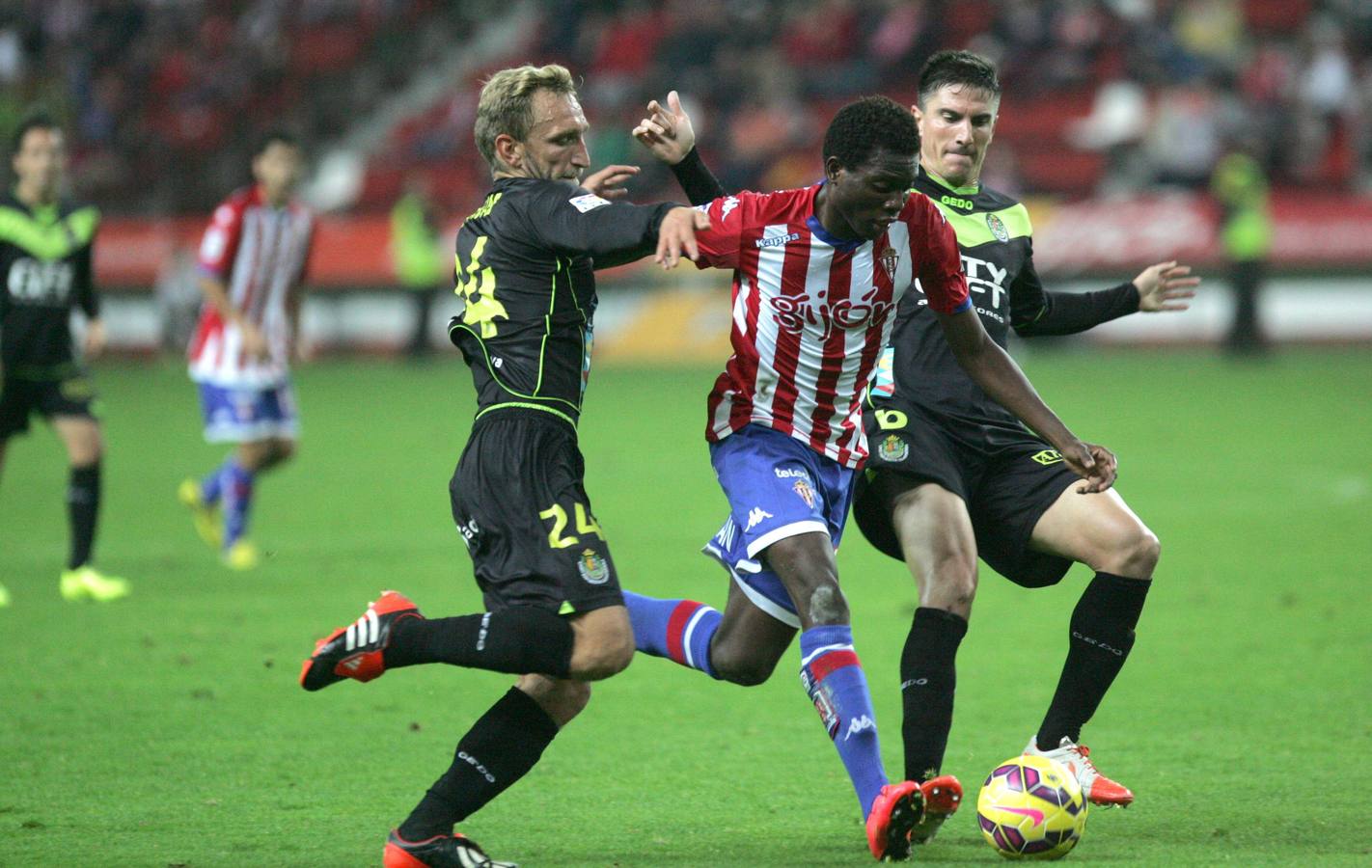 Las mejores imágenes del partido Sporting - Llagostera