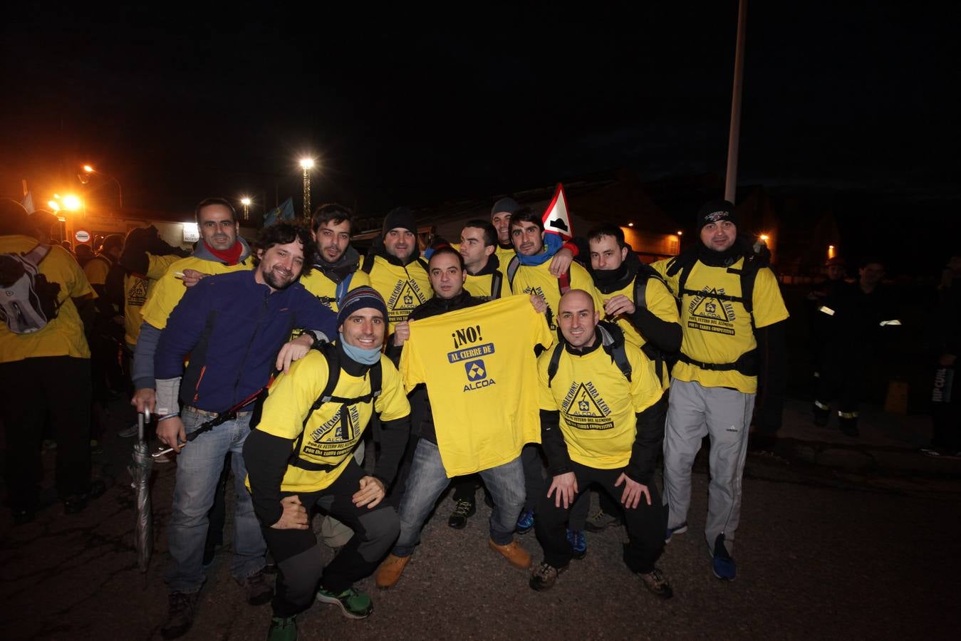 Los trabajadores de Alcoa marchan a Oviedo en defensa de sus empleos