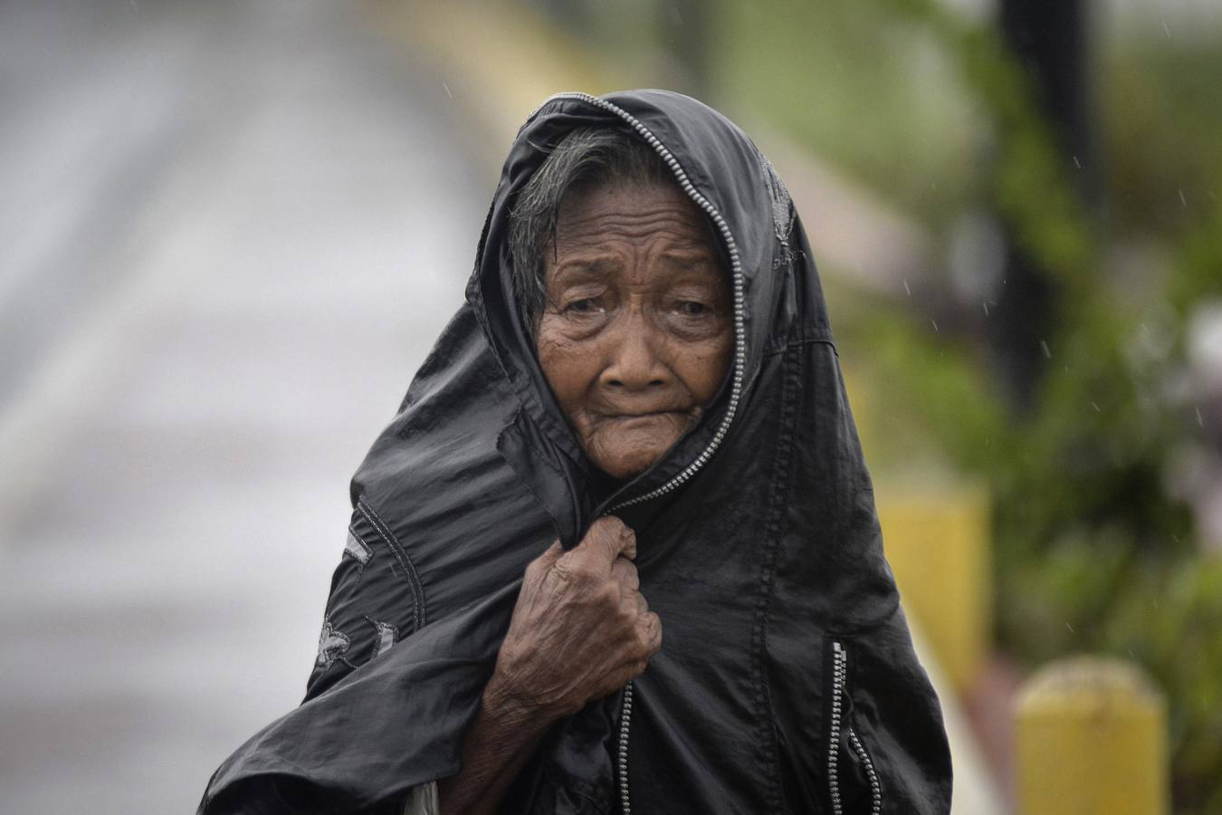 El tifón Hagupit deja 27 muertos y miles de desplazados en Filipinas