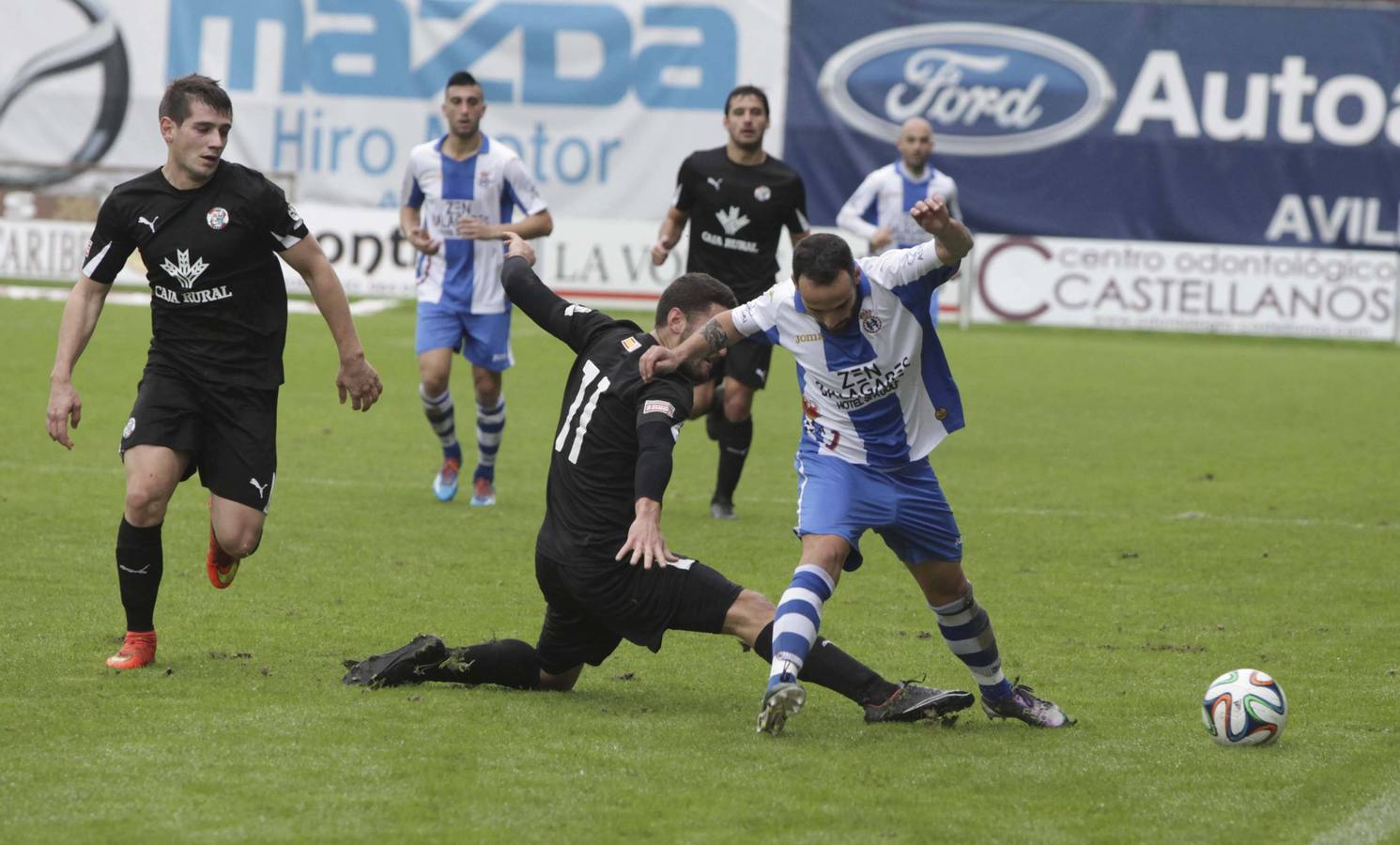 Las mejores imágenes de la victoria del Real Avilés en el Suárez Puerta