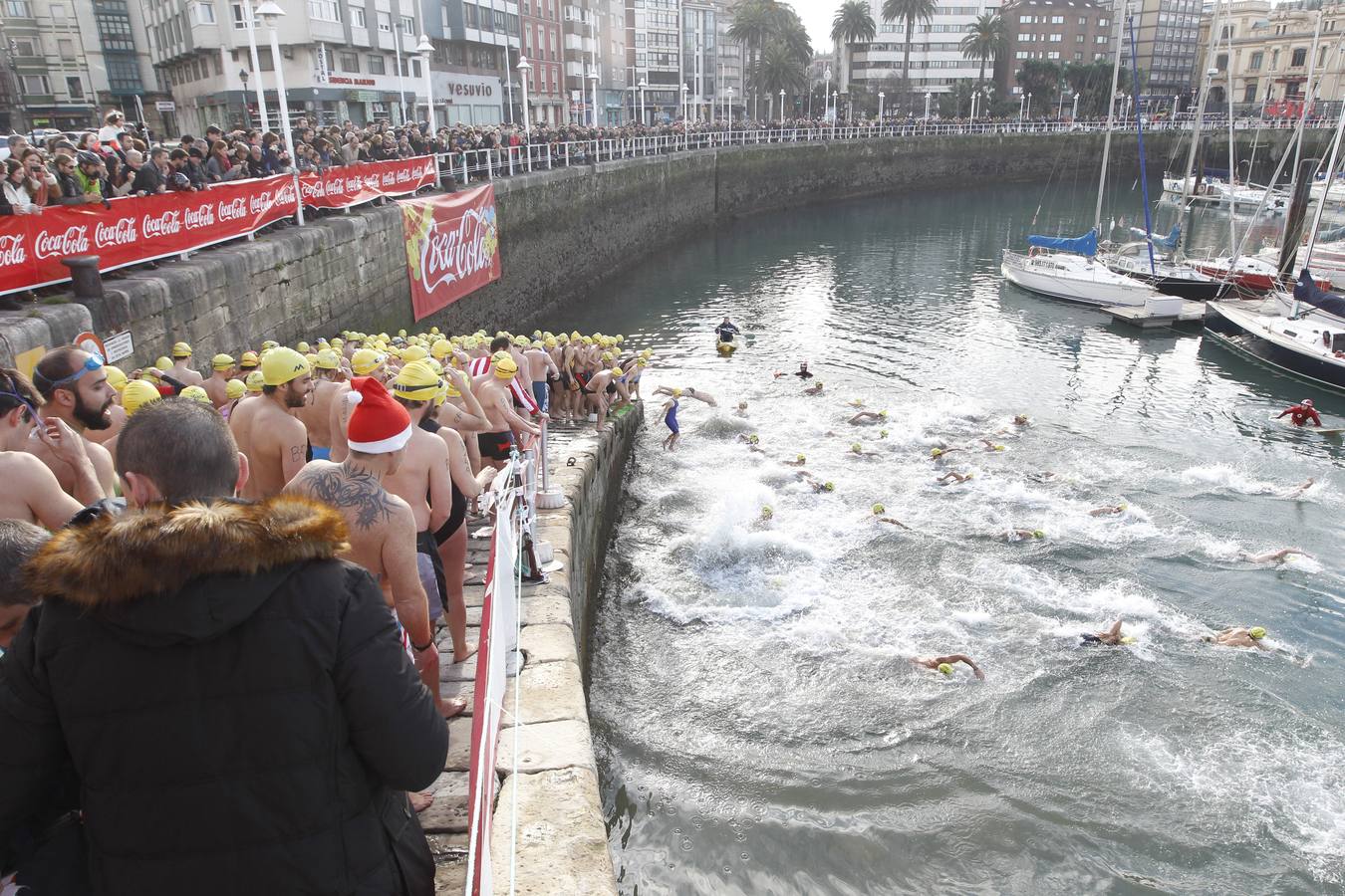 La Copa de Navidad de Gijón reúne a 250 nadadores