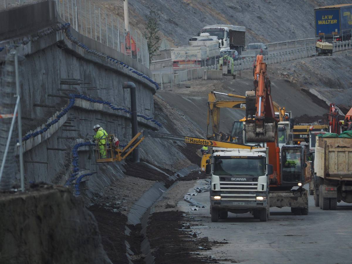 Las imágenes de las últimas obras en la Autovía del Cantábrico