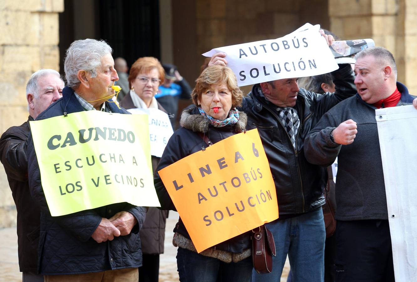 Villamar pide la vuelta de las líneas 6 y 16 de TUA