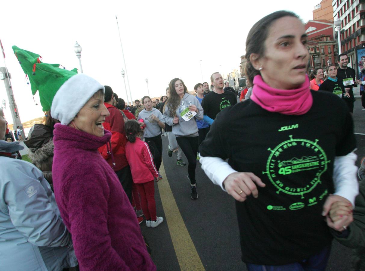 Borja García y Beatriz Álvarez ganan la San Silvestre de Gijón