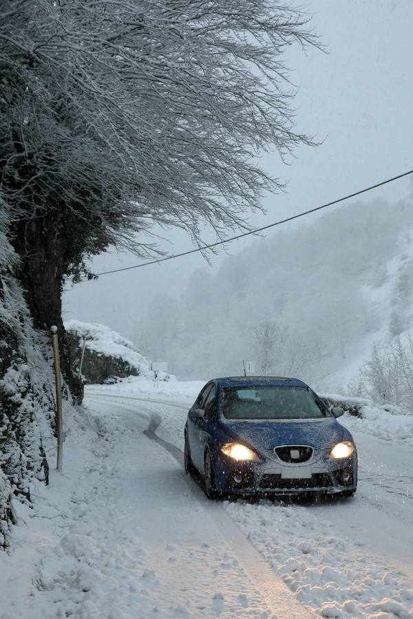 Asturias, en alerta por viento y nevadas