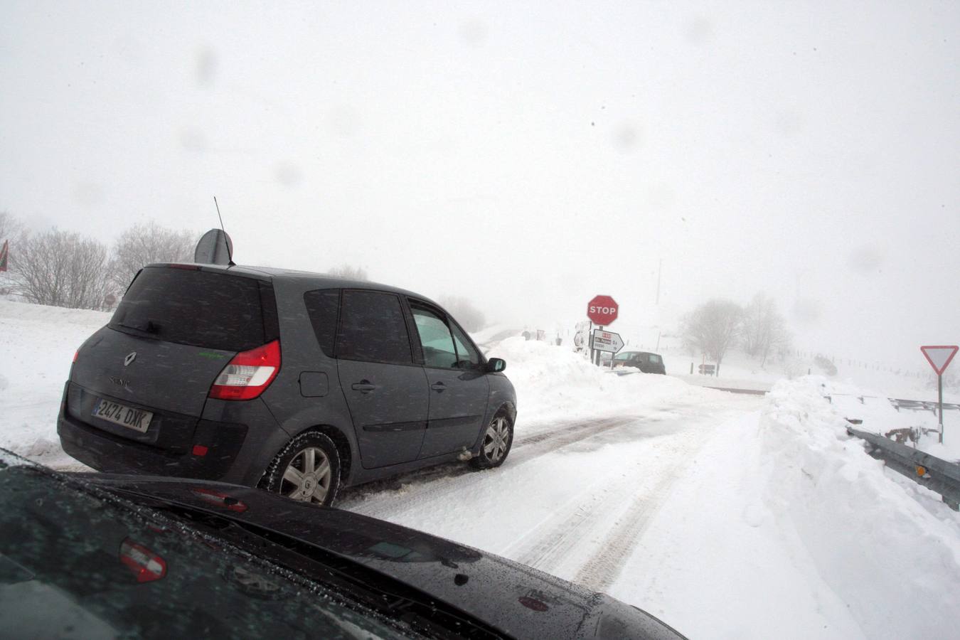 La nieve cubre Pajares