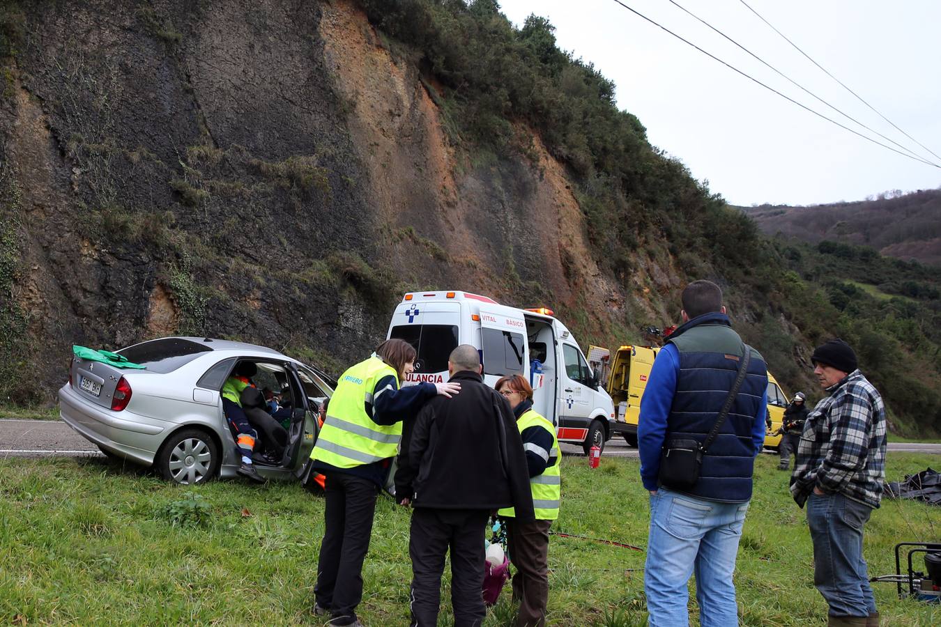 Espectacular accidente en Salas