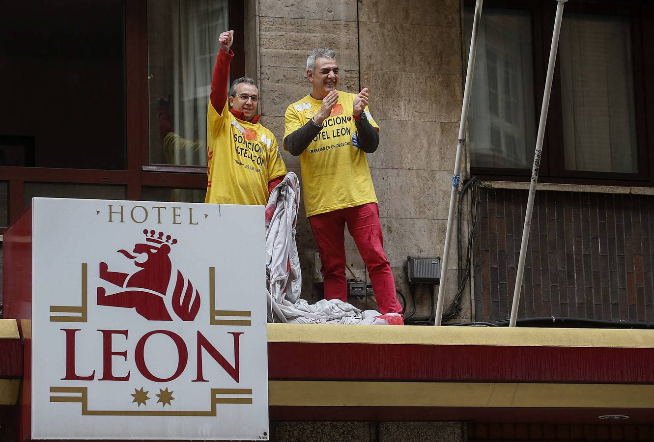 Los trabajadores del Hotel León anuncian el fin de su encierro