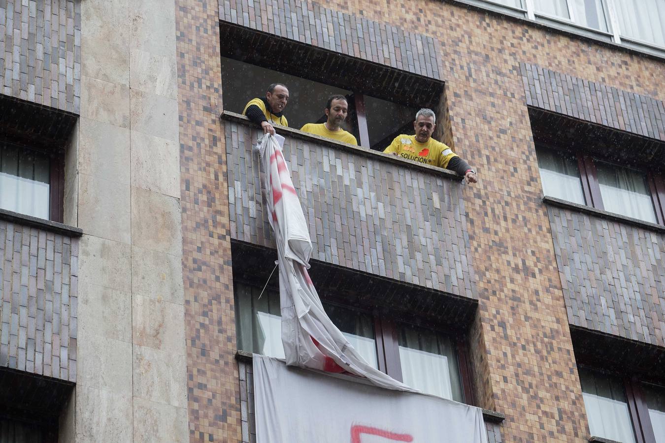 Los trabajadores del Hotel León anuncian el fin de su encierro