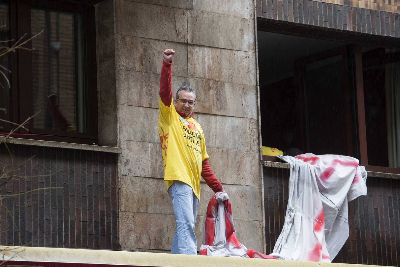 Los trabajadores del Hotel León anuncian el fin de su encierro