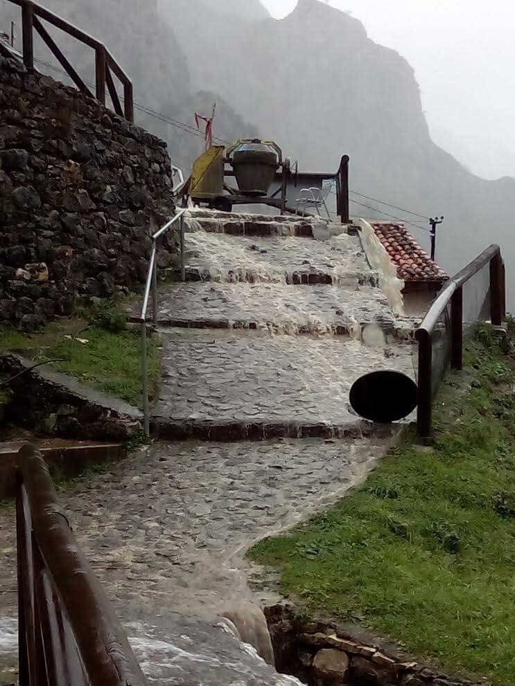 Una riada afectó a la localidad de Camarmeña