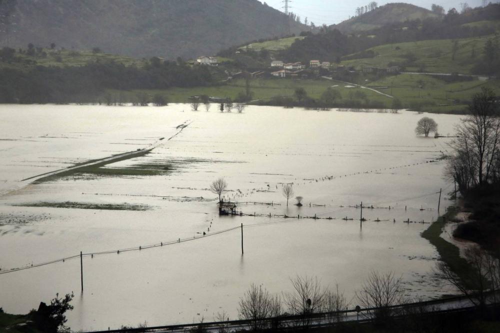 Los efectos del temporal en el oriente asturiano.