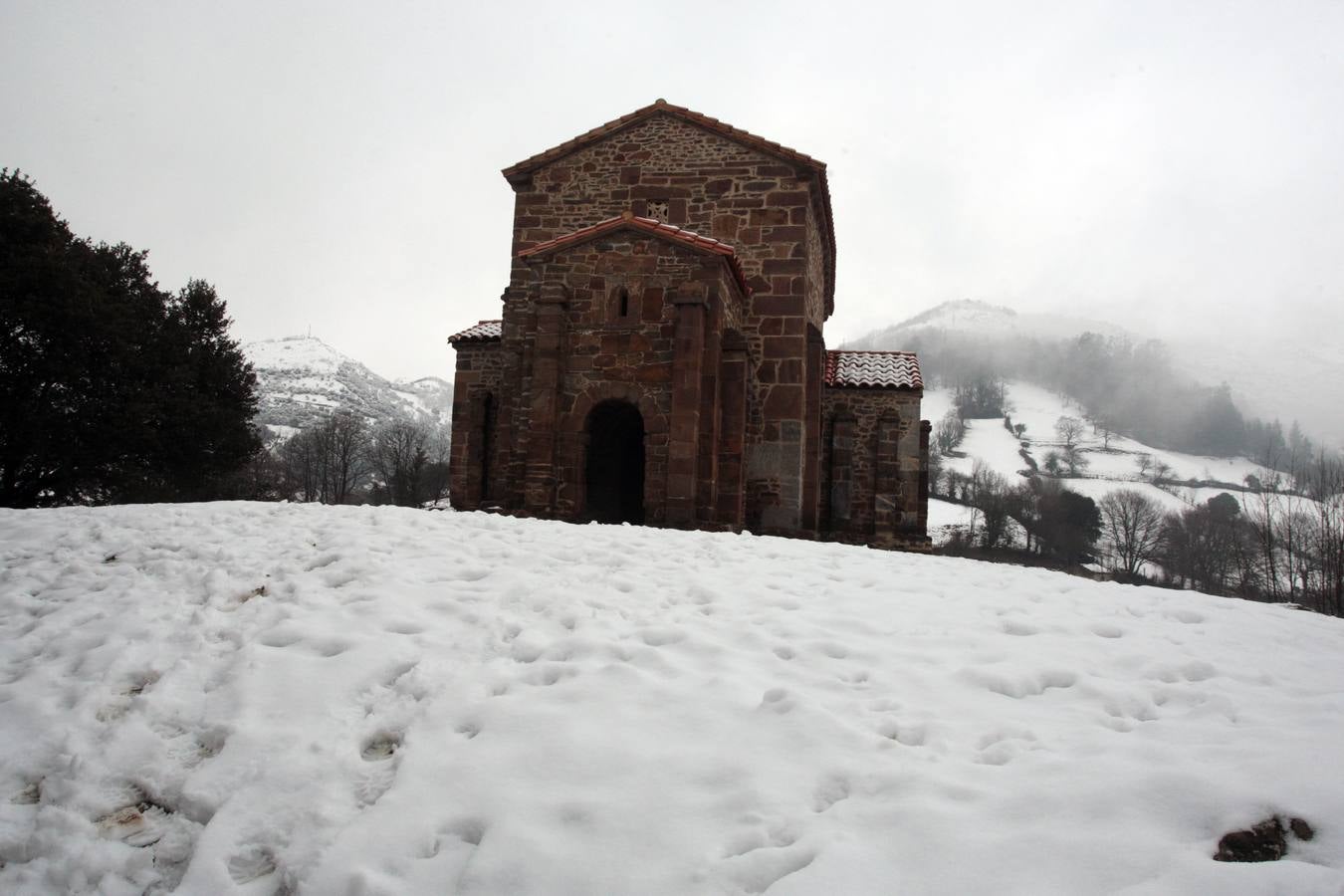 Las espectaculares imágenes que deja el trabajo para limpiar Pajares