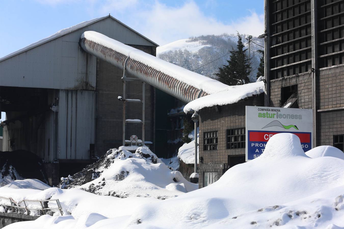 Así quedó Degaña tras las nevadas