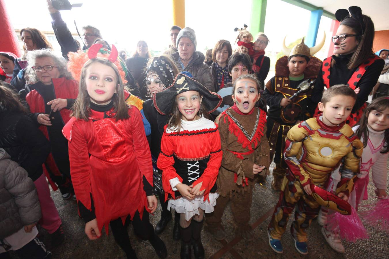 El Antroxu en los colegios y barrios de Avilés