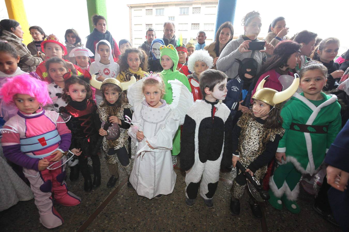El Antroxu en los colegios y barrios de Avilés