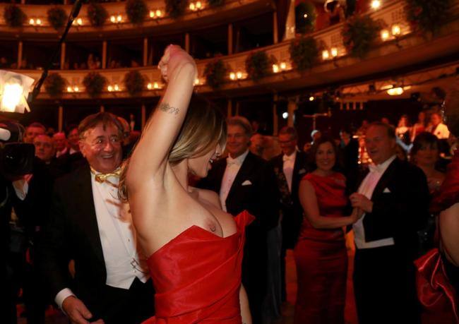 Elisabetta Canalis, la bella actriz y &#039;showgirl&#039; italiana