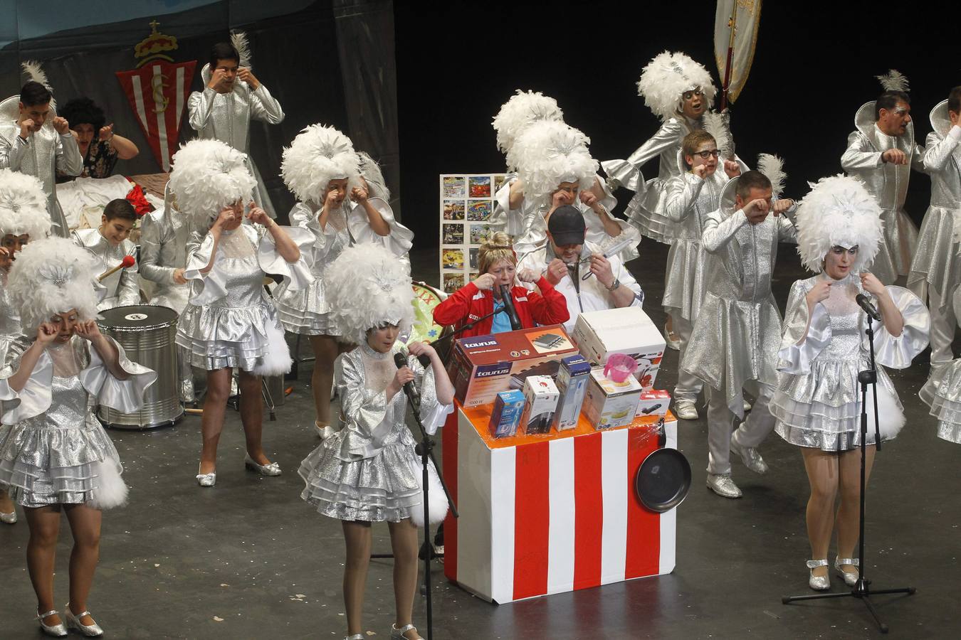 Antroxu: Concurso de charangas en el teatro Jovellanos