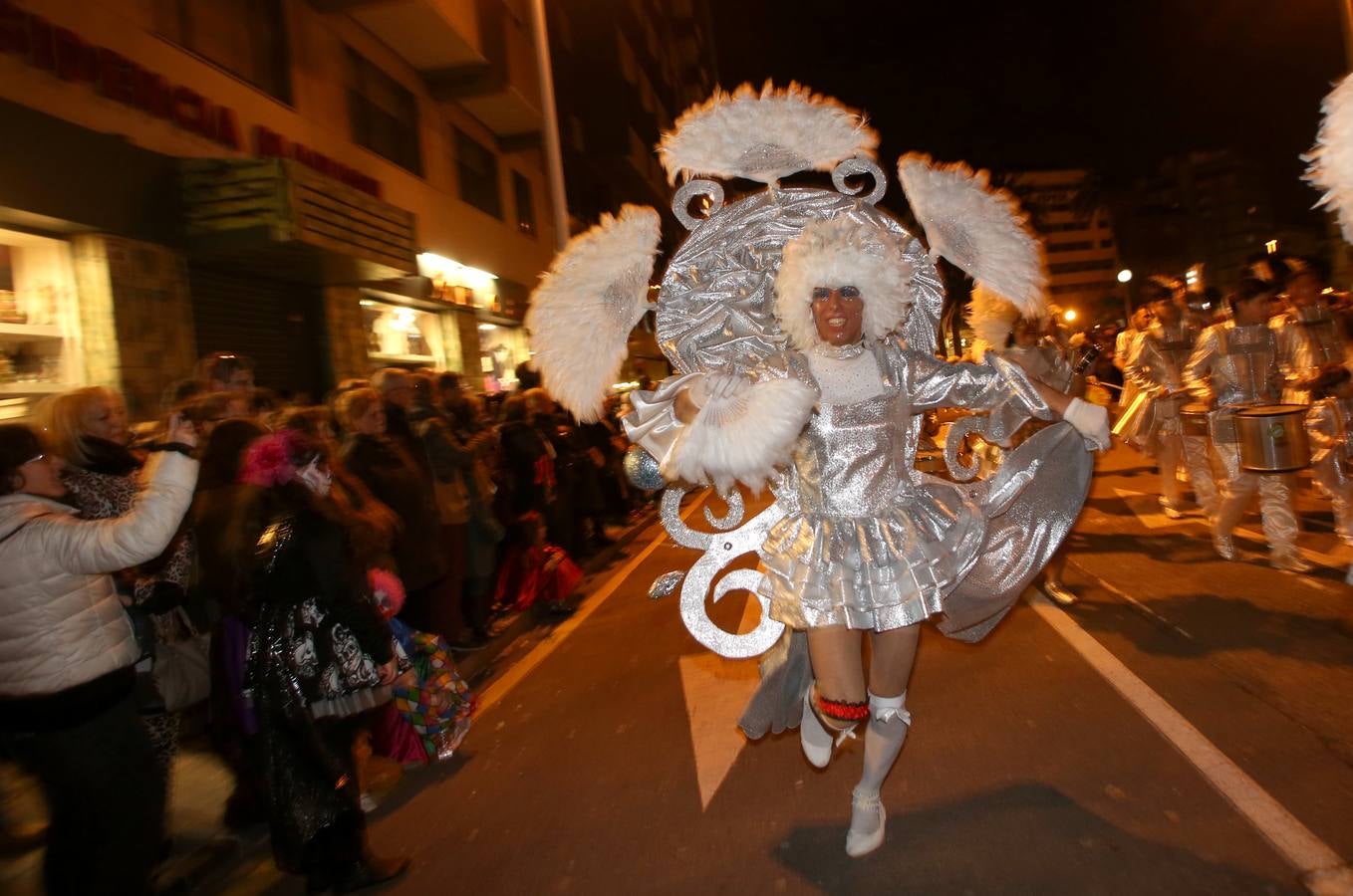 Así fue el entierro de la sardina que pone fin al Antroxu de Gijón