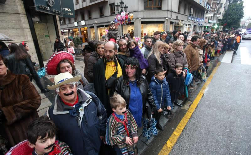 Desfile de Antroxu en Oviedo