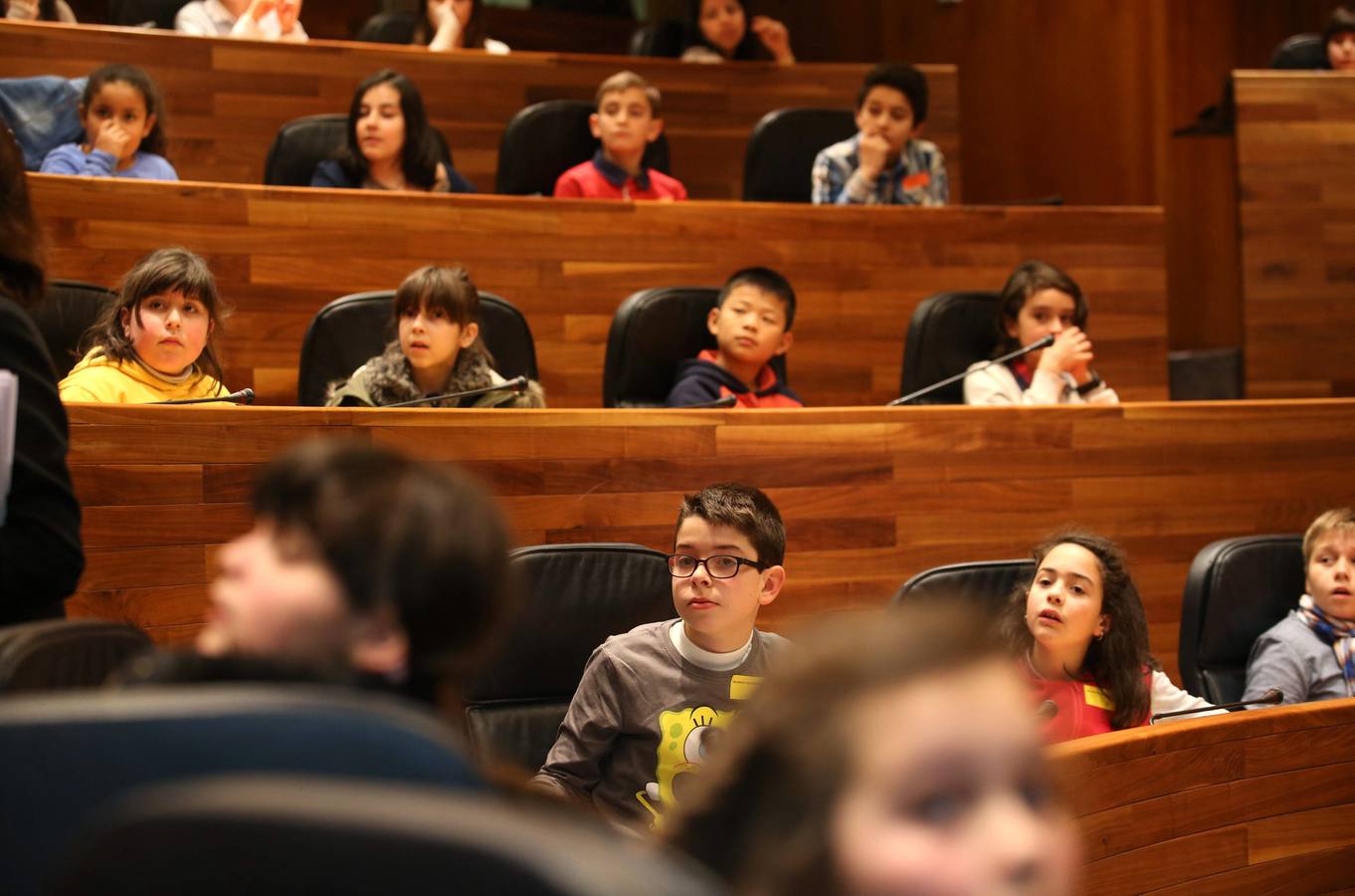 Los niños, diputados regionales por un día