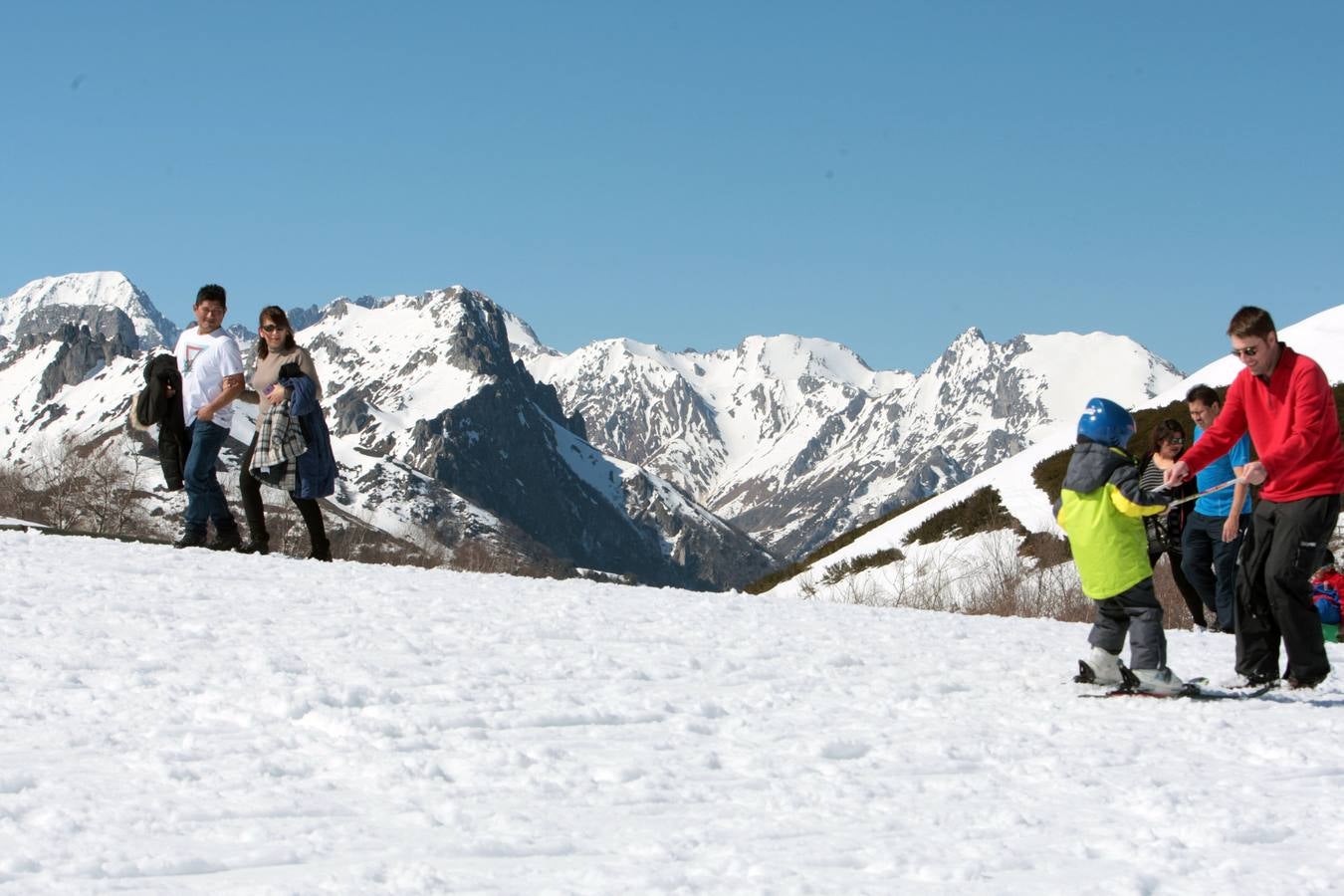 Día perfecto para disfrutar de la nieve en Asturias