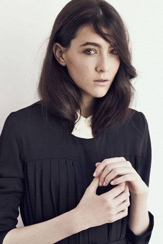 Mar González, la gimnasta de Oviedo que ha conquistado París desfilando para la firma Givenchy