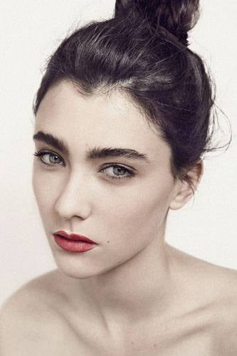 Mar González, la gimnasta de Oviedo que ha conquistado París desfilando para la firma Givenchy