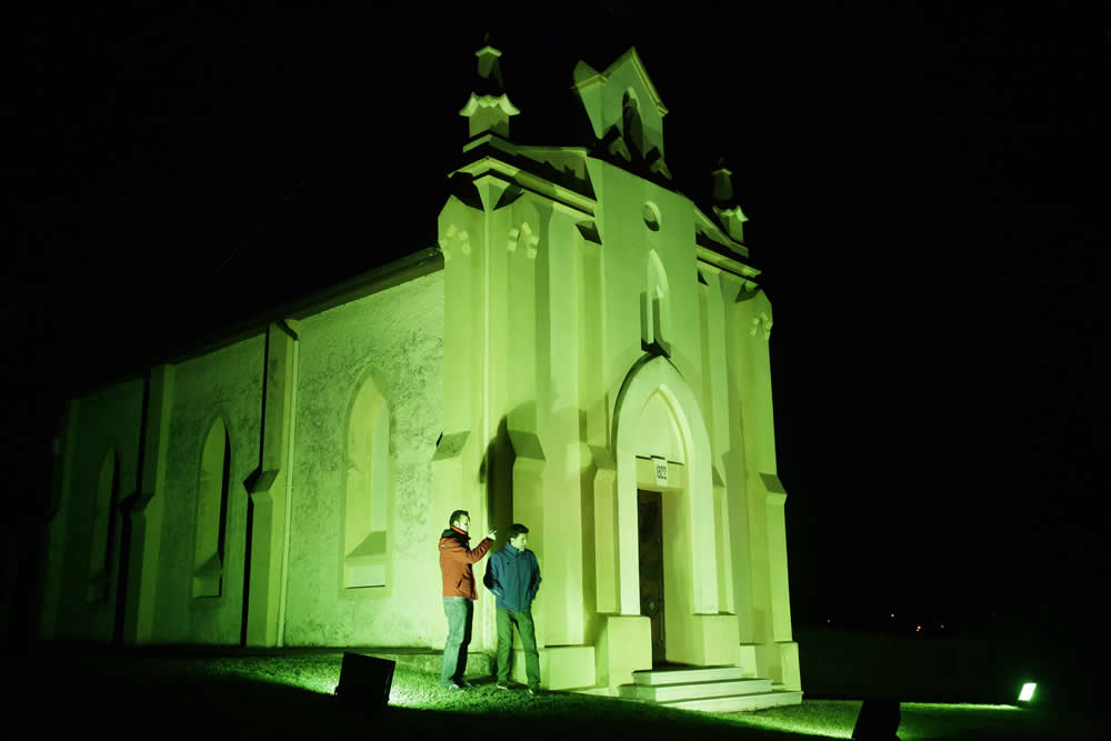 Llanes y Pancar, de verde San Patricio