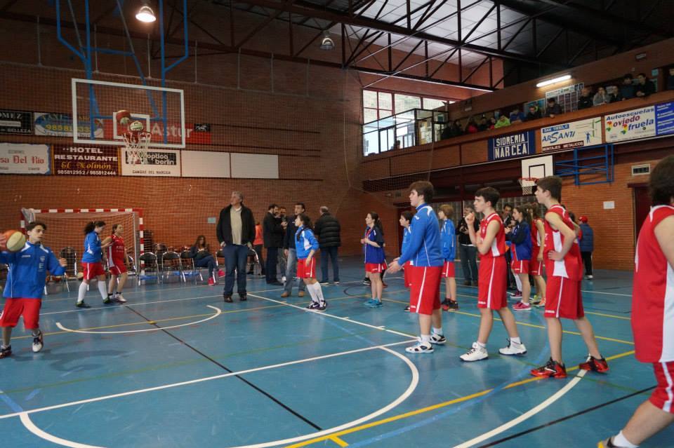 Baloncesto solidario en Cangas