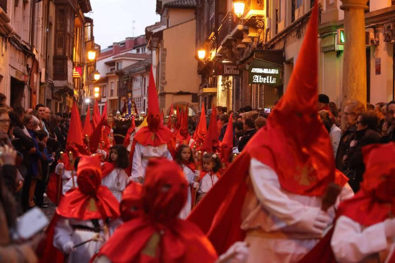 Procesión de San Pedro en Avilés