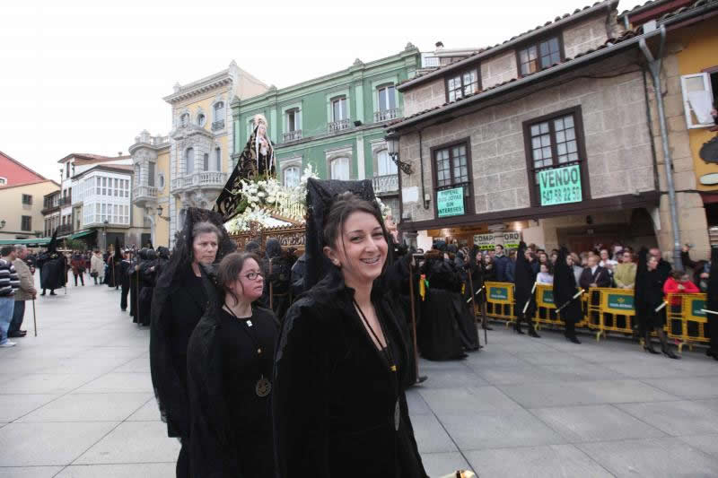 Procesión del Santo Encuentro en Avilés