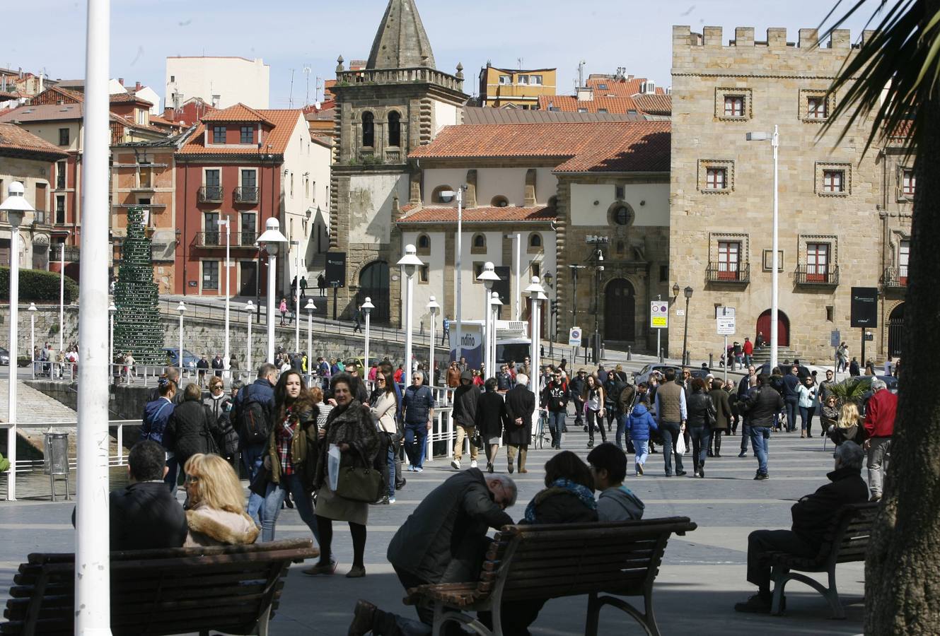 Asturias se llena de visitantes en Semana Santa