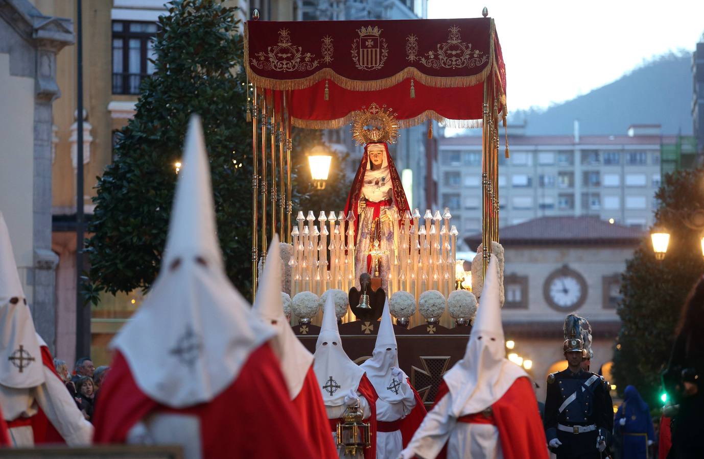 Procesión de El Cautivo, en Oviedo