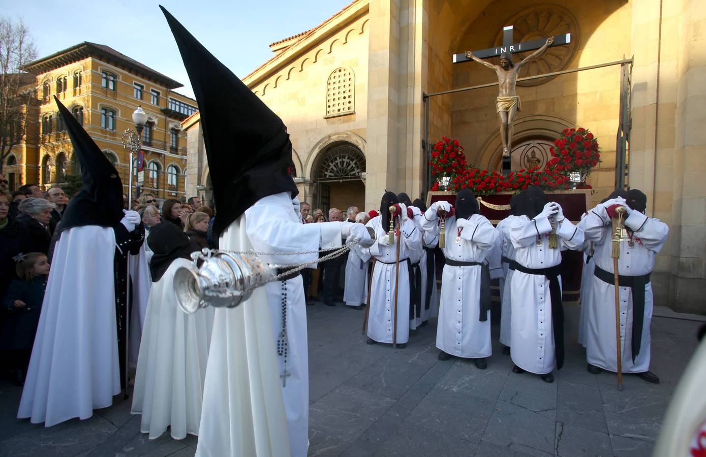 Procesión del Vía Crucis, en Gijón