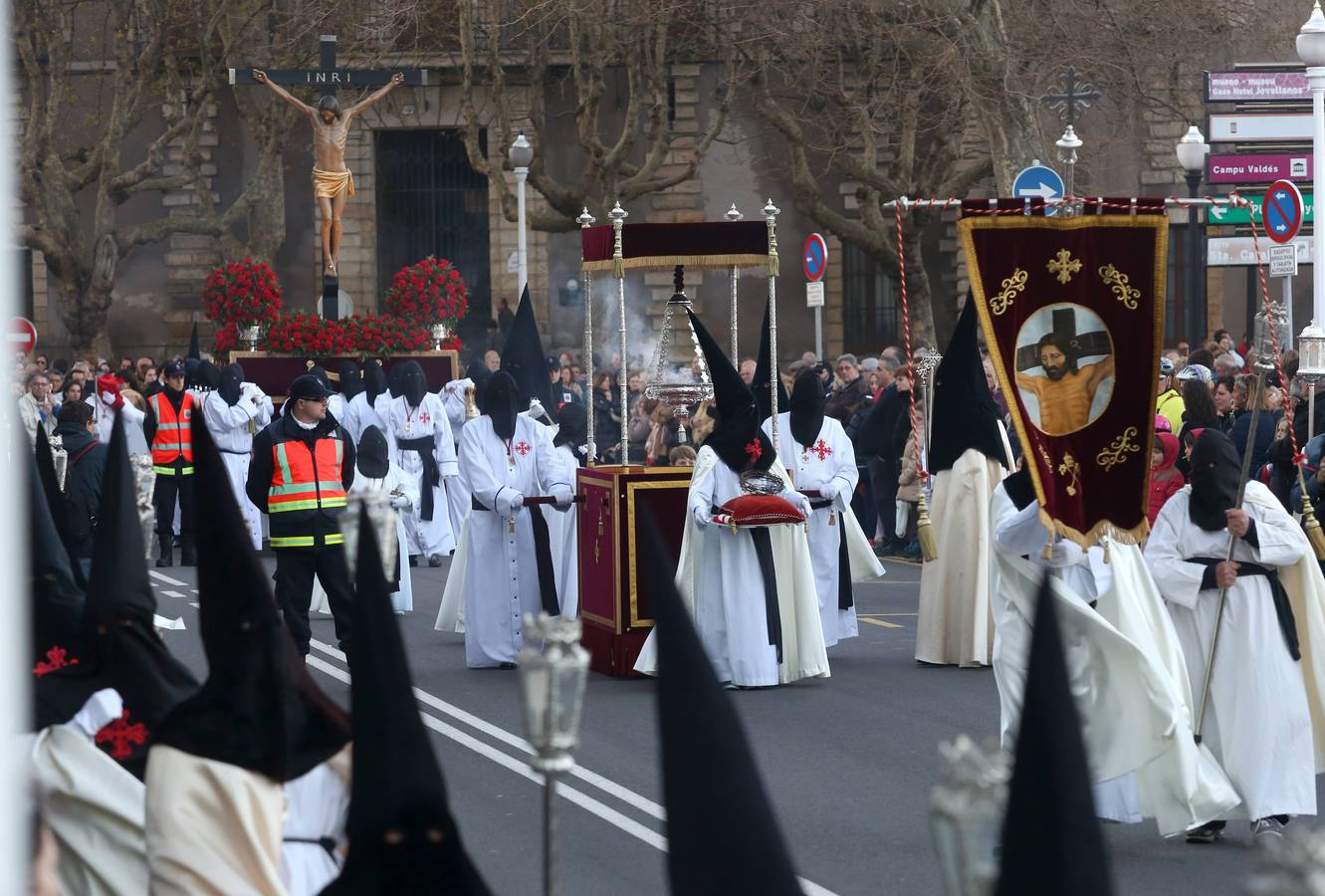 Procesión del Vía Crucis, en Gijón