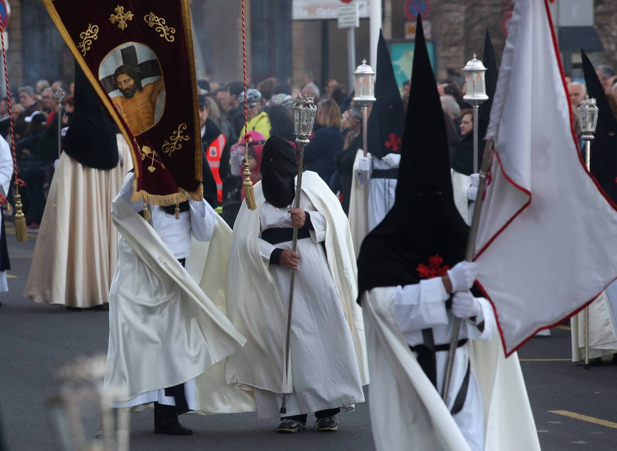 Procesión del Vía Crucis, en Gijón