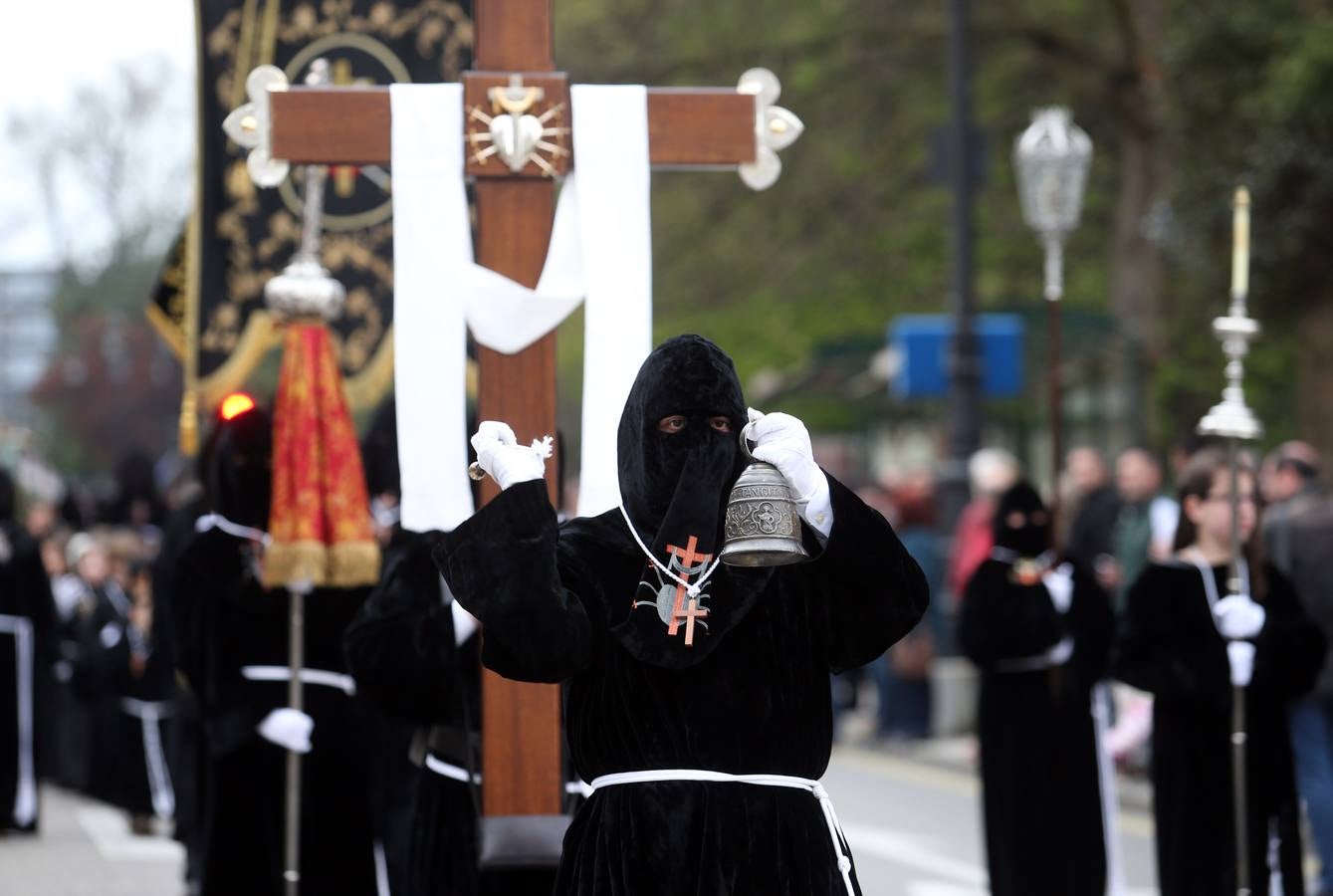 Procesión del Santo Entierro en Oviedo