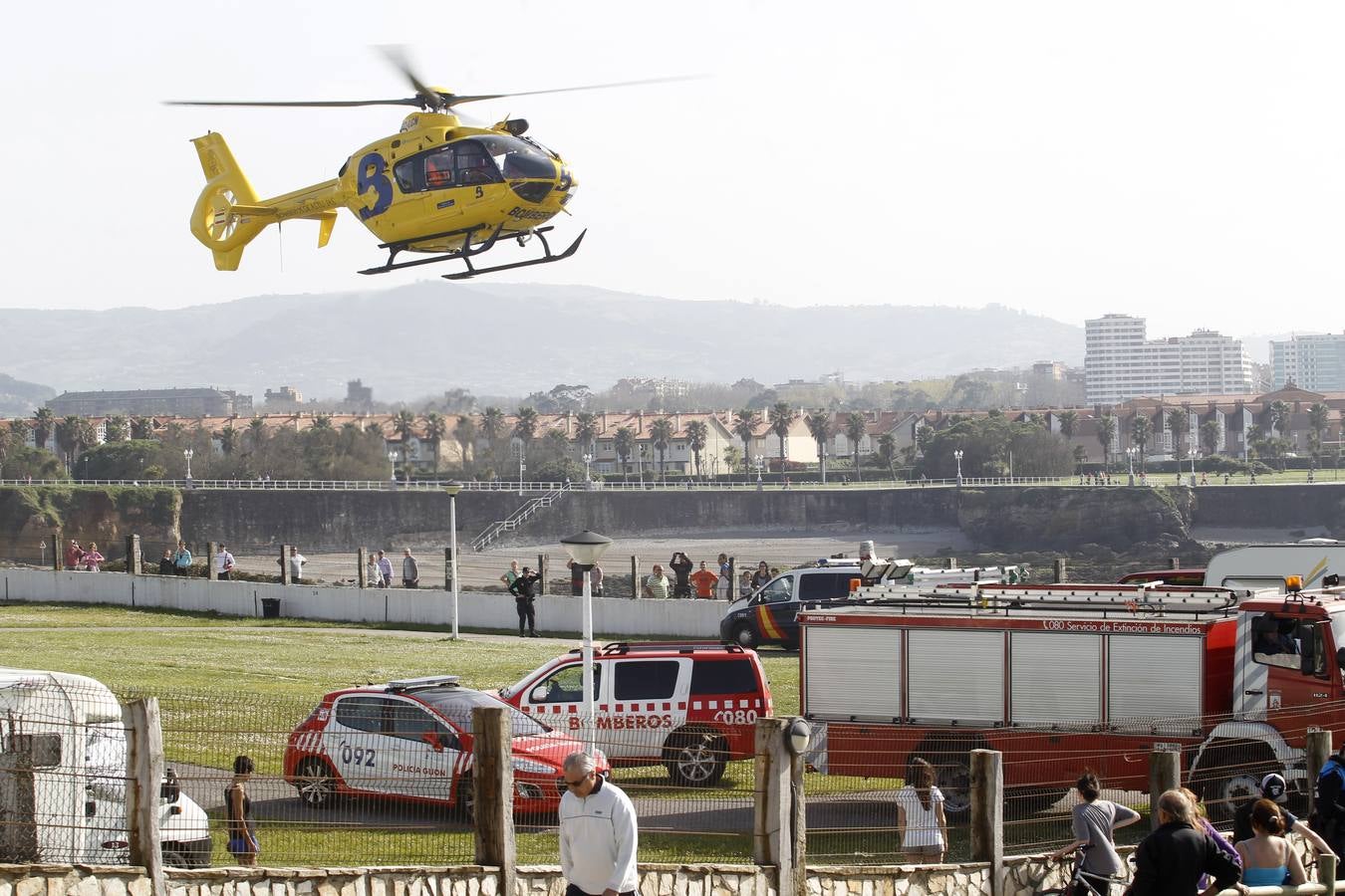 Rescatan el cadáver de un hombre en Gijón