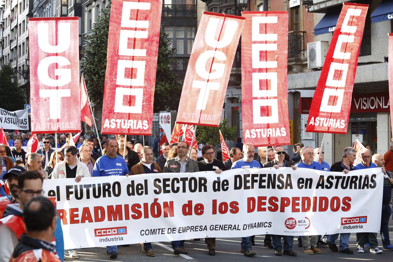 Manifestación en Oviedo por los despedidos de Santa Bárbara