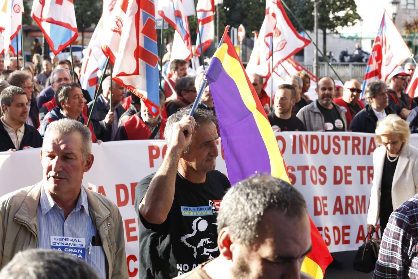 Manifestación en Oviedo por los despedidos de Santa Bárbara