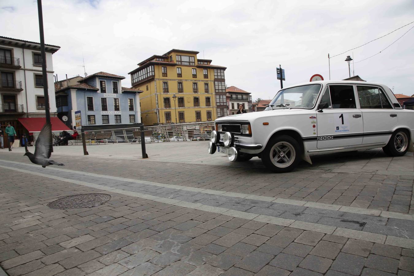 Concentración de coches clásicos en el Oriente asturiano