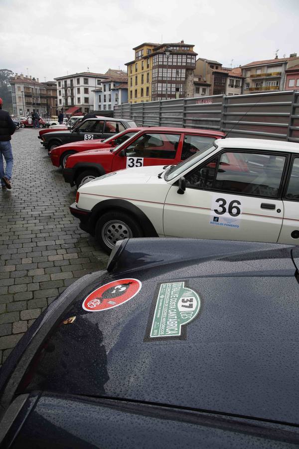 Concentración de coches clásicos en el Oriente asturiano