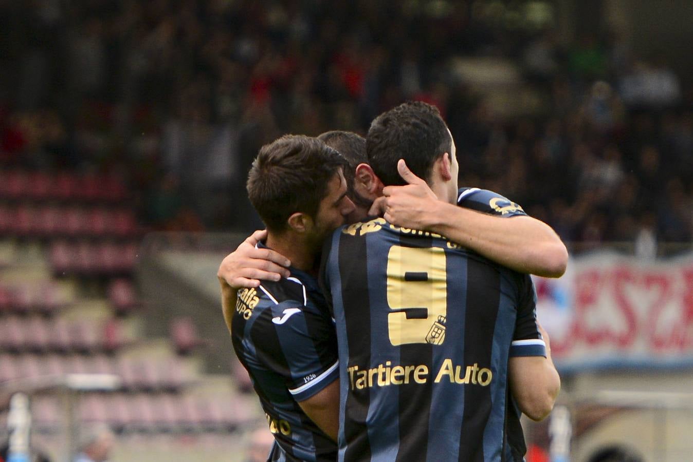 Las mejores imágenes del Compostela 1 - 1 Real Oviedo