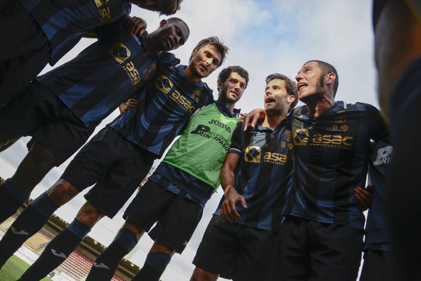 Las mejores imágenes del Compostela 1 - 1 Real Oviedo