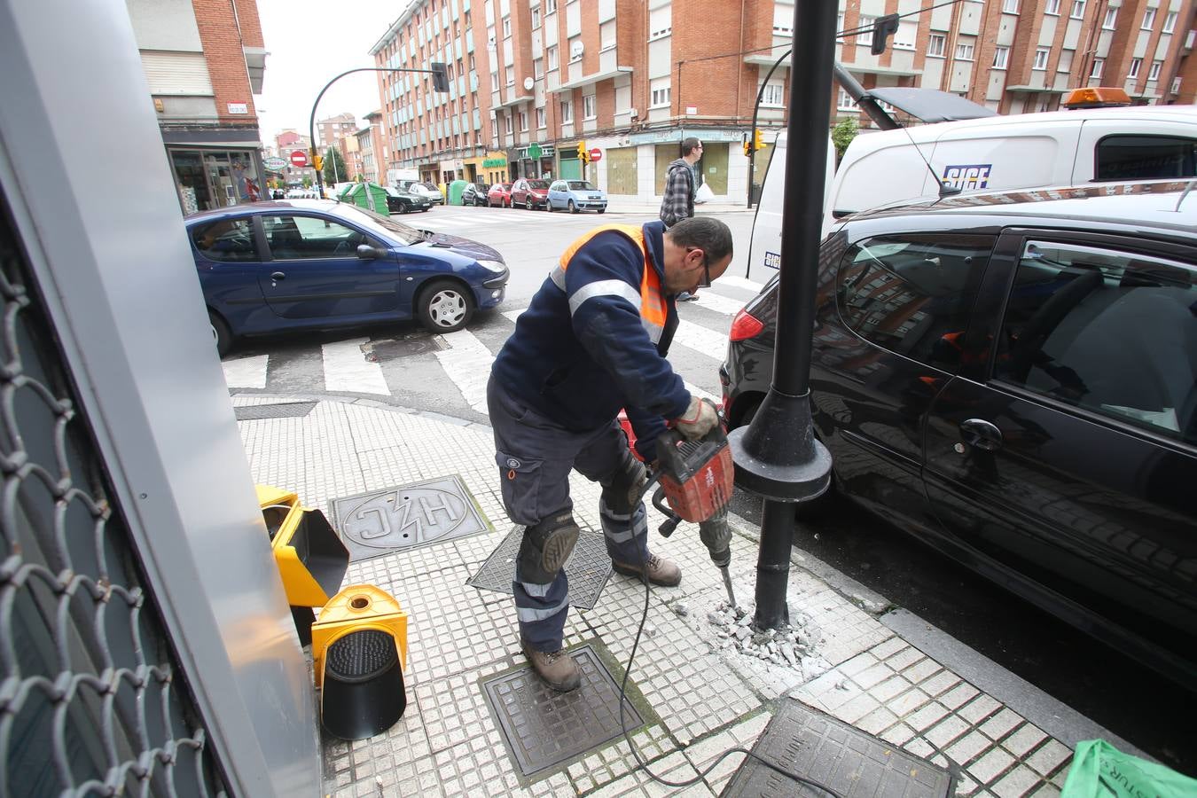 Tres fallecidos en un atropello en El Llano, Gijón